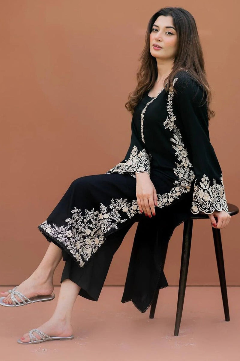 MARIA B - 2PC LAWN EMBROIDERED LA-101